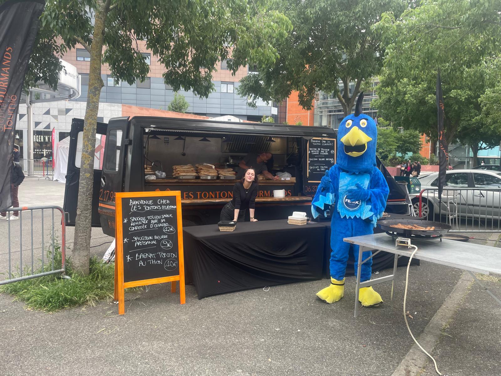 Le Food Truck des Tontons Gourmands au Fenix Handball.