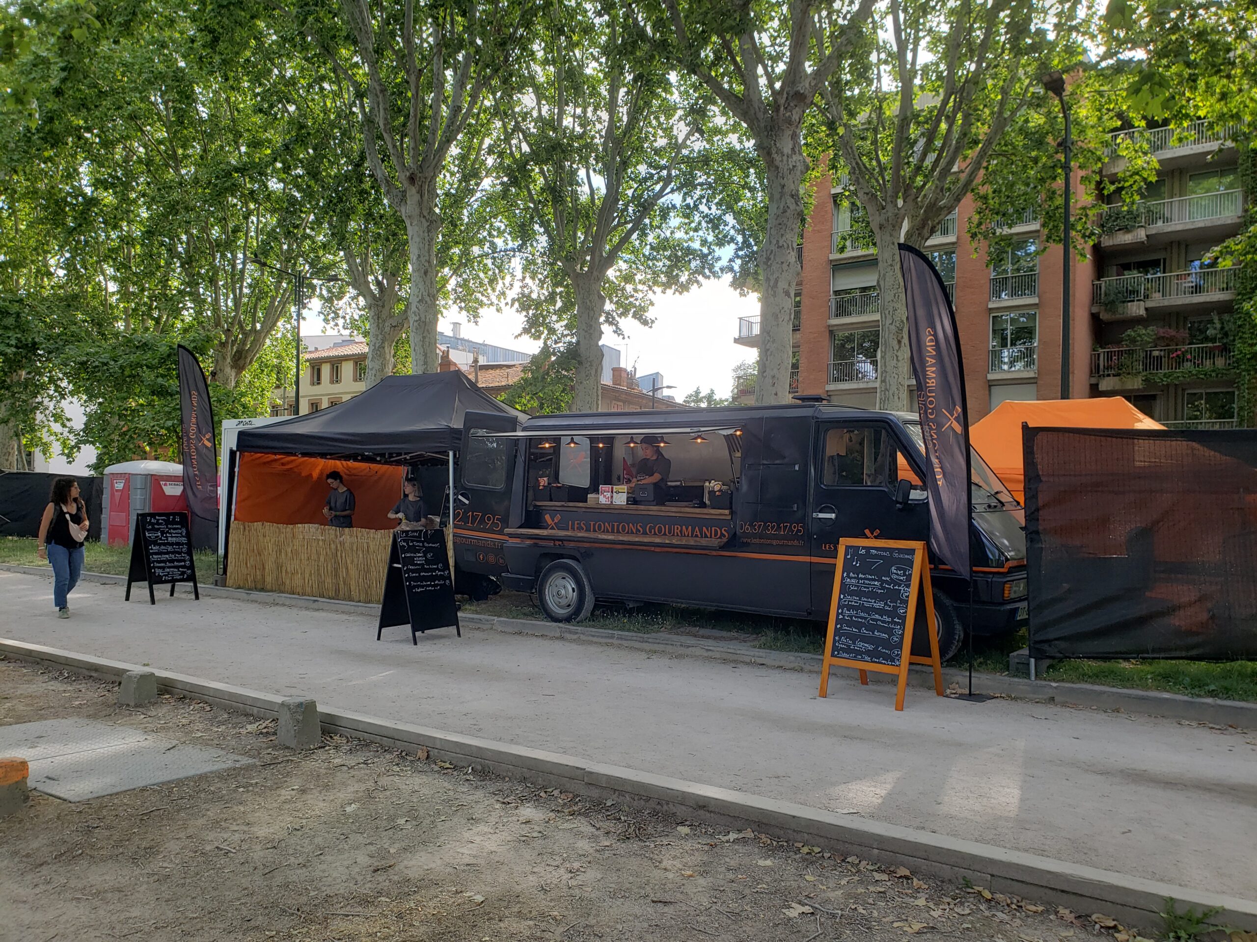 Le Food Truck des Tontons Gourmands en place pour le festival Rio Loco 2024