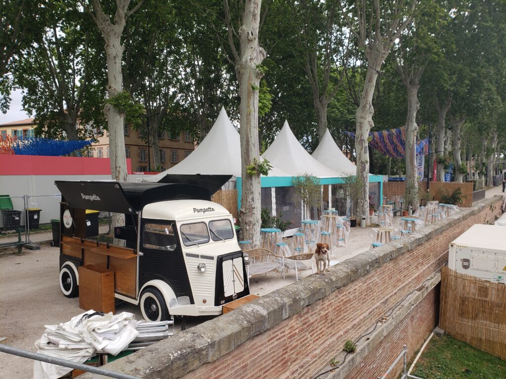 Evénements publics, festivals, concert, manifestations diverses, le Food Truck des Tontons Gourmands répondra à vos attentes