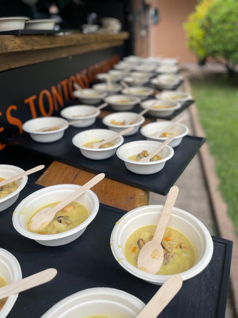 Les Tontons Gourmands ont su répondre à cette demande avec une formule traiteur à Montauban adaptée à l’événement