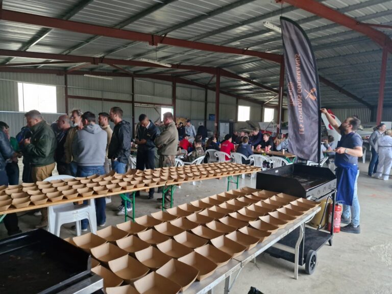 Salon Air Expo 2025 à Toulouse : Les Tontons Gourmands ont assuré la prestation traiteur pour 300 VIP le midi et 250 organisateurs le soir...