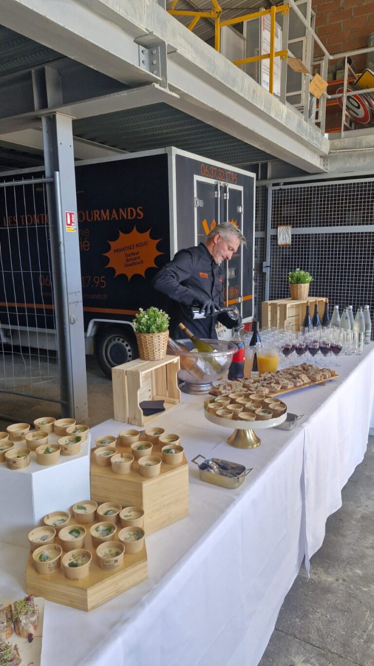 Repas d'entreprise : Eiffage fait confiance aux Tontons Gourmands pour leur ComEx